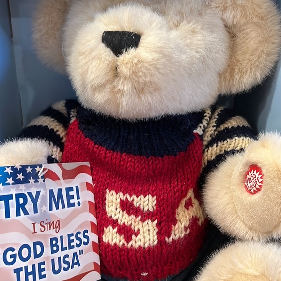 “God Bless the USA” singing teddy bear - Picture 4 of 12